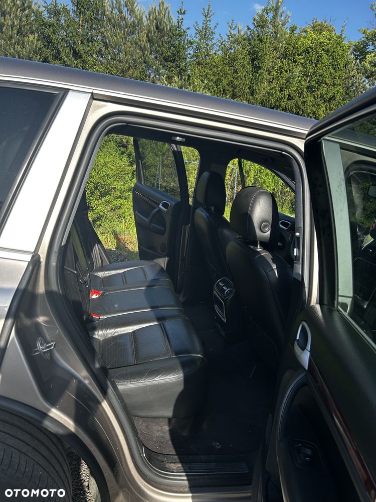 Porsche Cayenne - 9