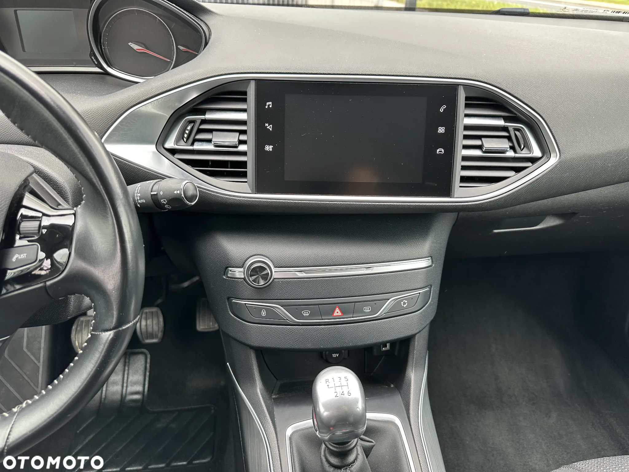 Peugeot 308 - 24