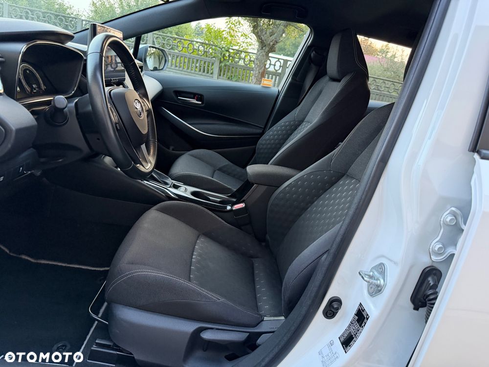 Toyota Corolla - 31