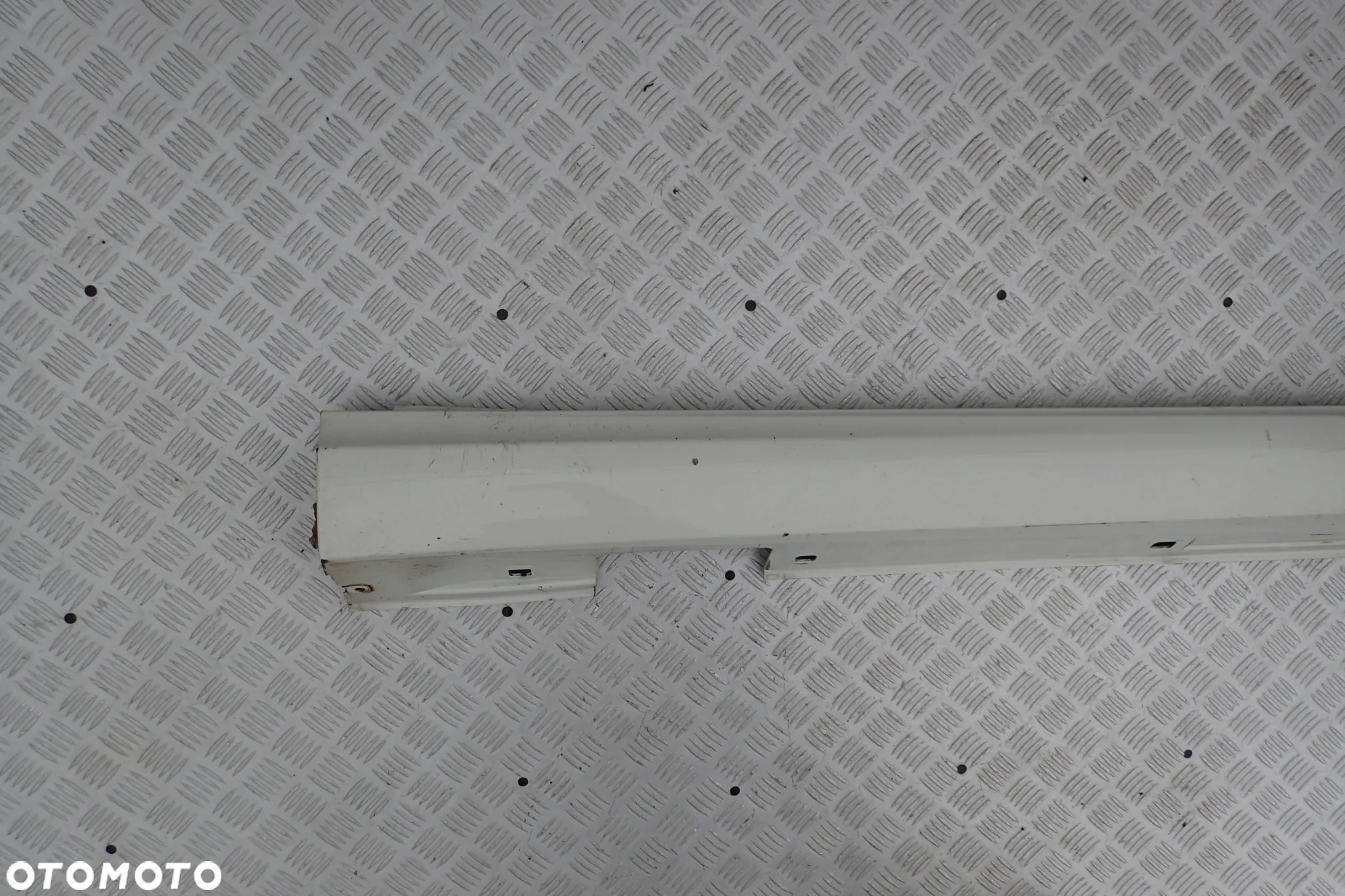 PRÓG LISTWA PROGOWA PRAWA MERCEDES W246 W242  A2466901440 - 4