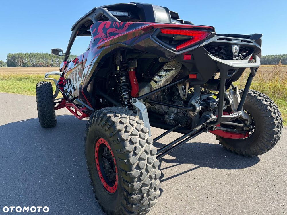 Can-Am Maverick - 8