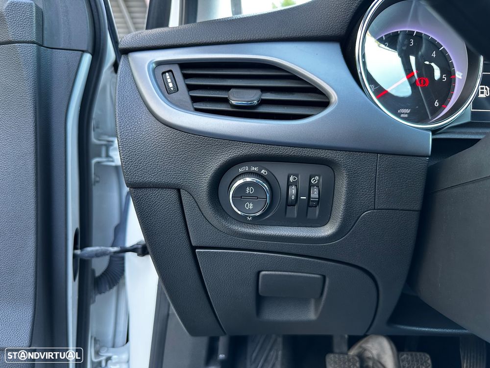 Opel Astra 1.5 D Business Edition S/S - 16