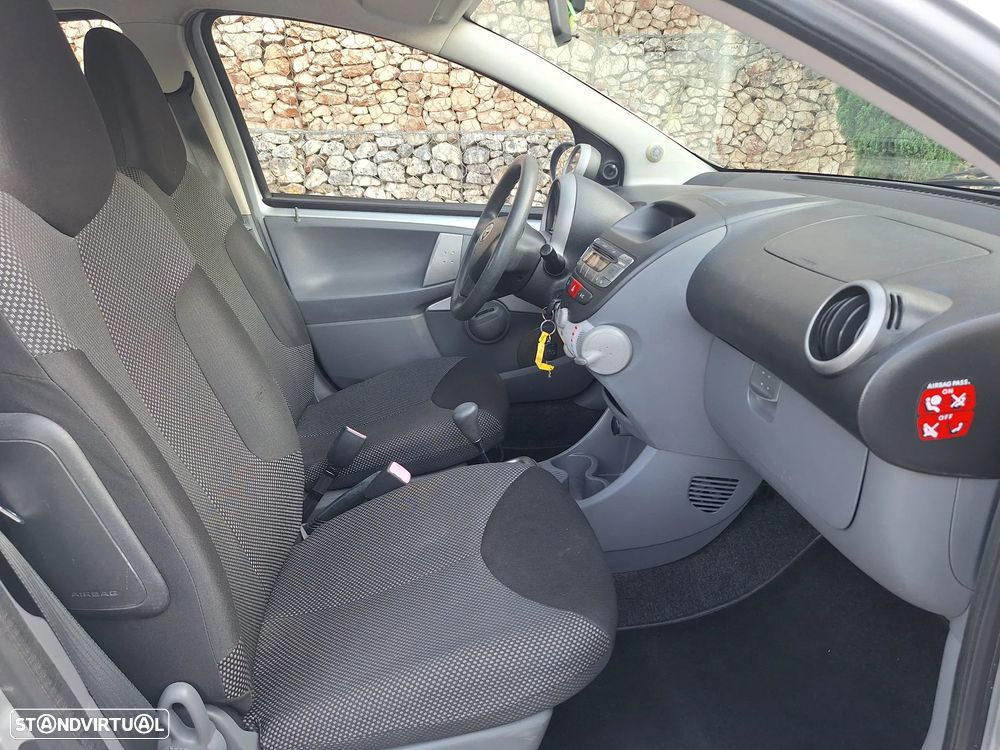 Toyota Aygo 1.0 Plus Sport Pack MM - 6