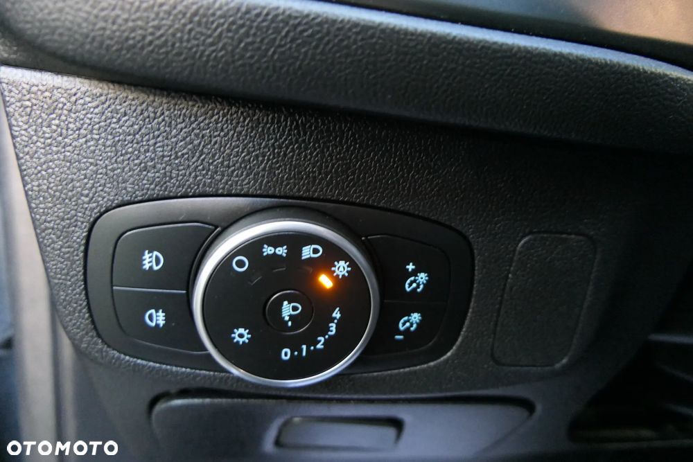 Ford Focus 1.5 EcoBlue STart-Stopp-System TITANIUM - 29