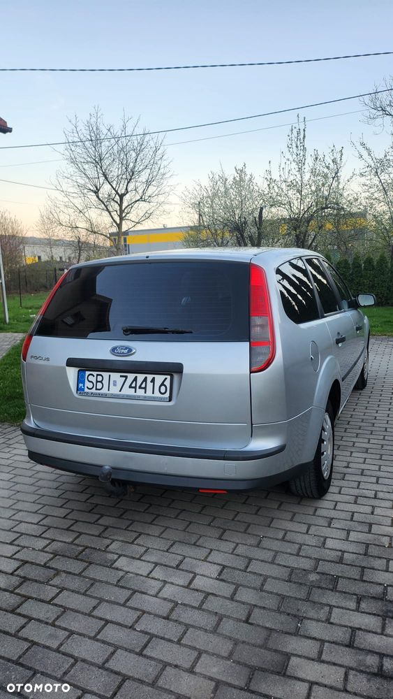 Ford Focus Trend - 3