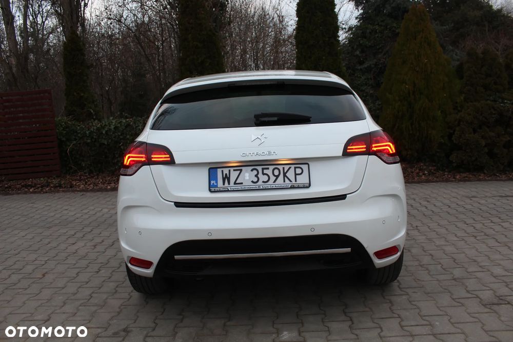 Citroën DS4 VTi 120 Urban Show - 7