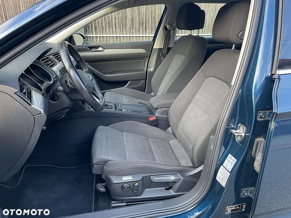 Volkswagen Passat 2.0 TDI EVO Business DSG - 10