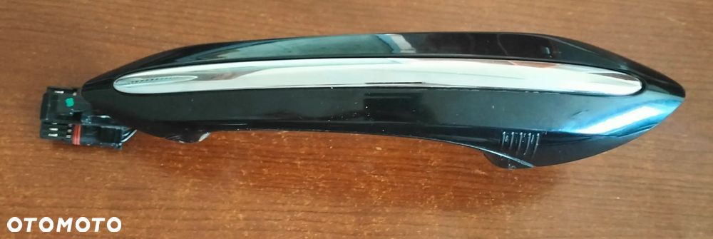 BMW F01  KLAMKA DRZWI PRAWA KEYLESS 7237210 - 1