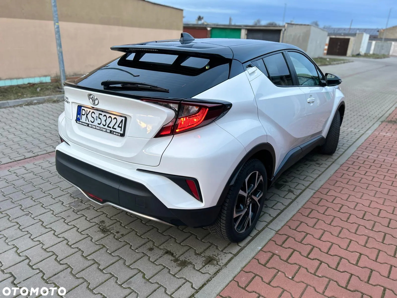 Toyota C-HR 1.2 T Comfort - 11