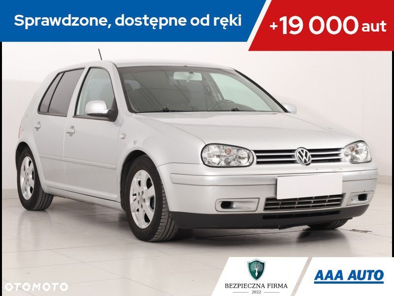 Volkswagen Golf - 1