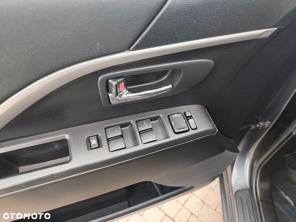 Mazda 5 2.0 MZR-DISI i-stop Sendo - 8