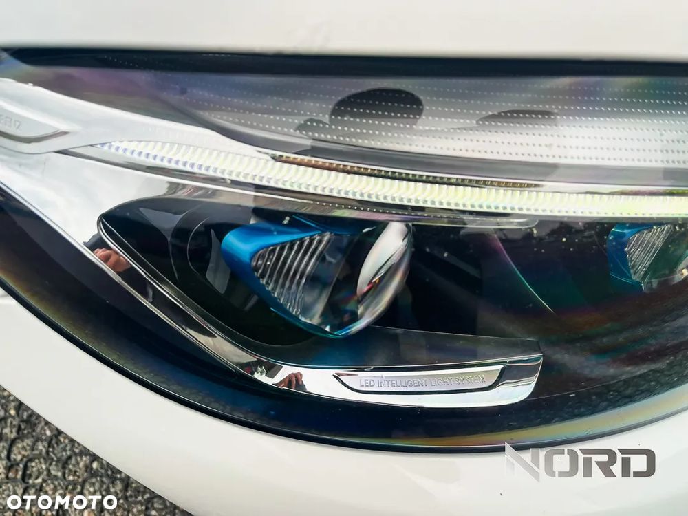 Mercedes-Benz GLC 350 e 4Matic 7G-TRONIC AMG Line - 12