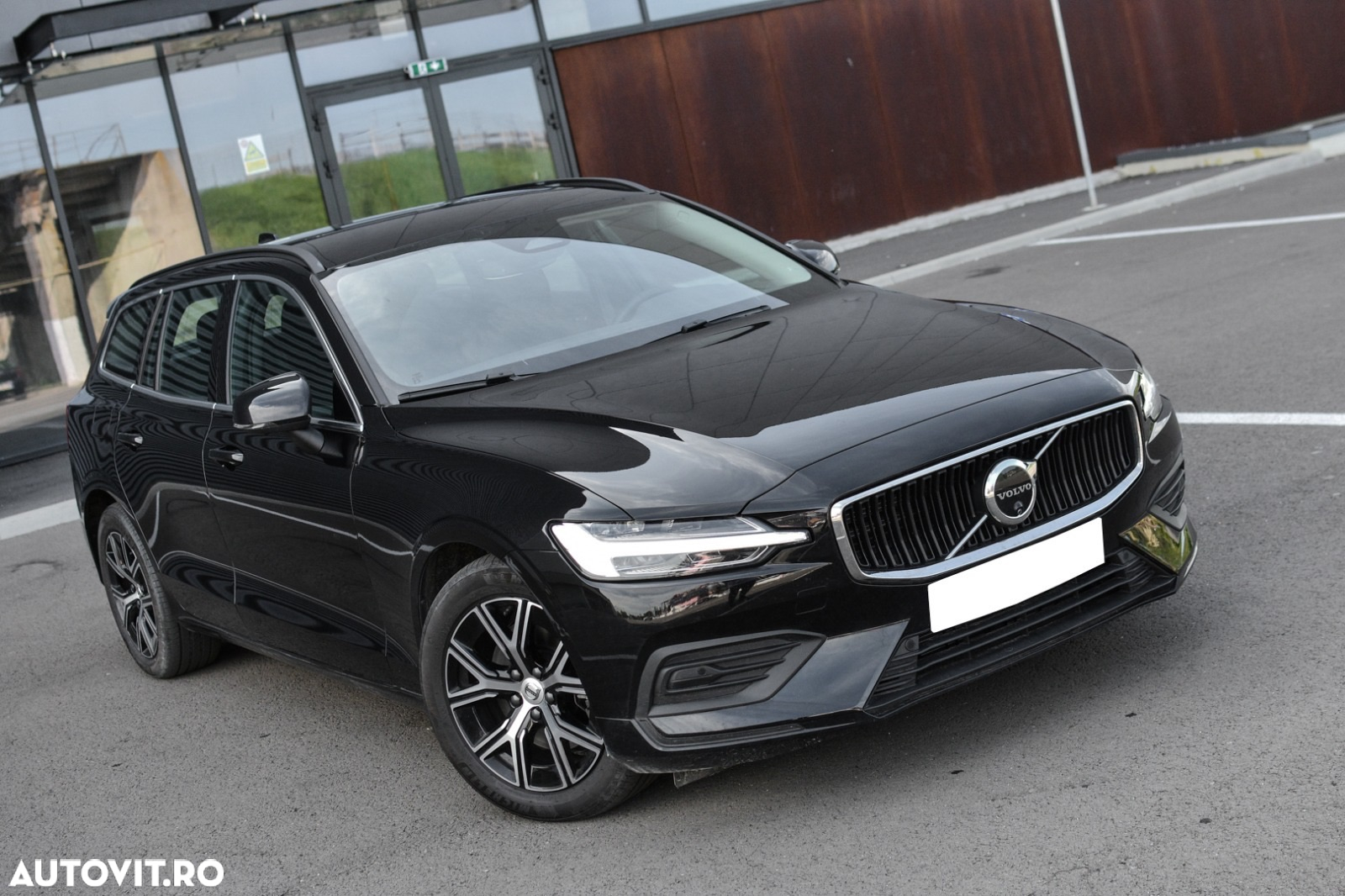 Volvo V60 B4 D Core - 4