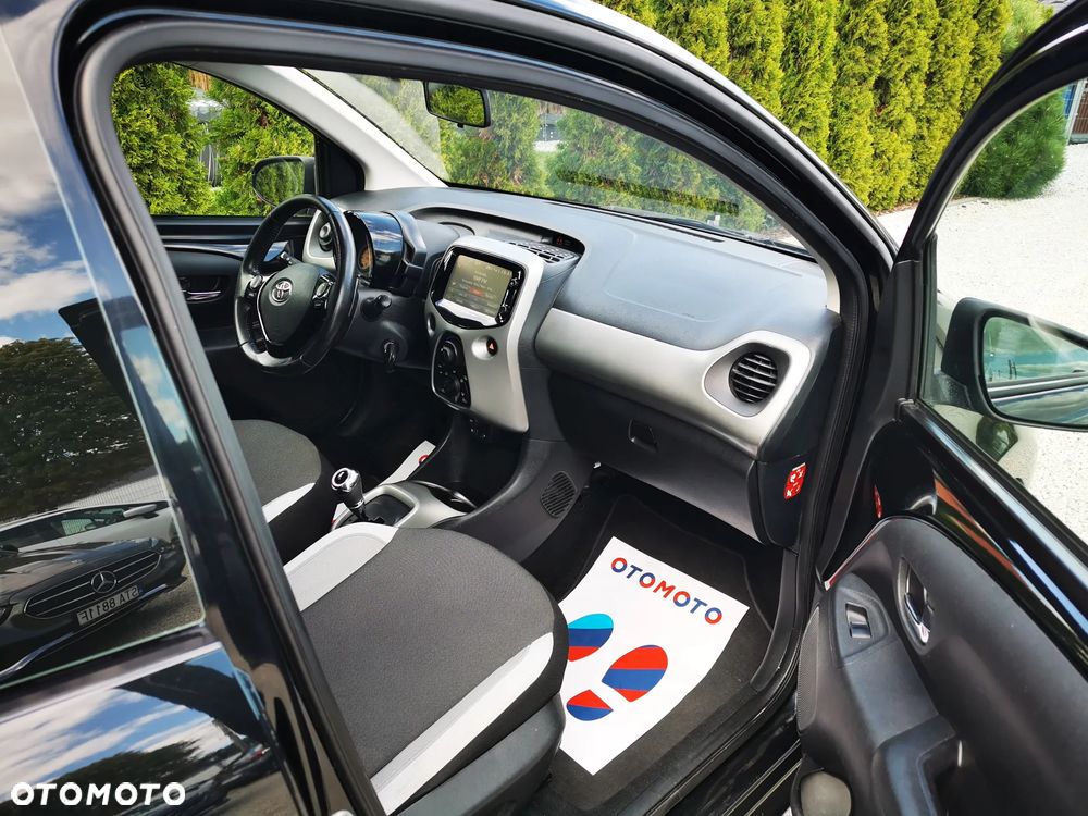 Toyota Aygo x-wave - 24