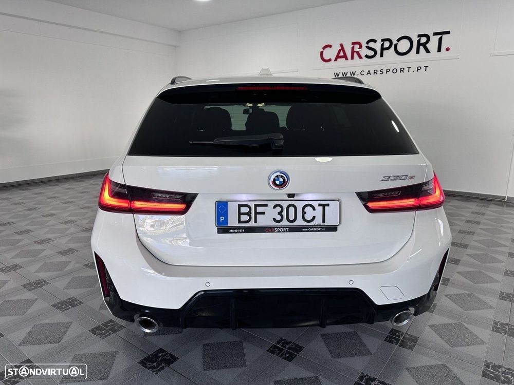 BMW 330 e Pack Desportivo M Pro Auto - 6