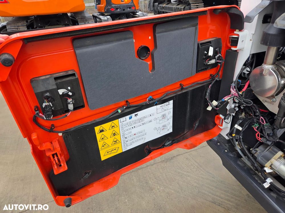 Bobcat PE SENILE, NOU, SUPER PROMOTIE 46900 EUR+Tva, furci, cupa multifuncitonala 4x1, ridica 717kg, masa operationala 3t, motor Bobcat 41kW, cabina inchisa, inst hidr suplimentara, posibilitate leasing 5 ani-PROMOTIE 46900 EUR+Tva - 23