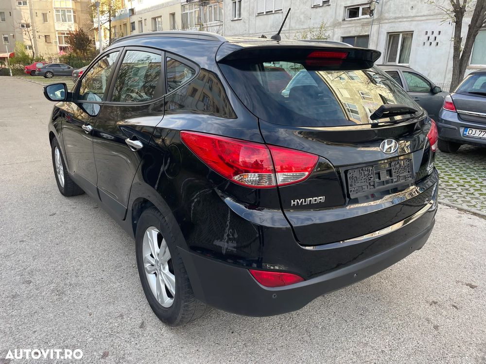 Hyundai ix35 1.7 CRDI 2WD blue Finale Gold - 4