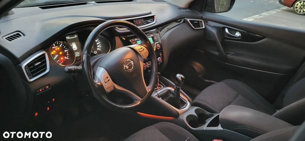 Nissan Qashqai 1.6 DCi 4x4 Acenta - 10
