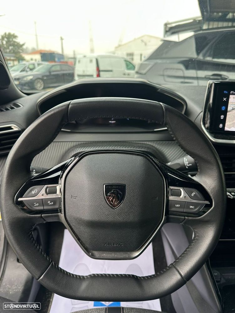 Peugeot 2008 1.2 PureTech Allure - 5