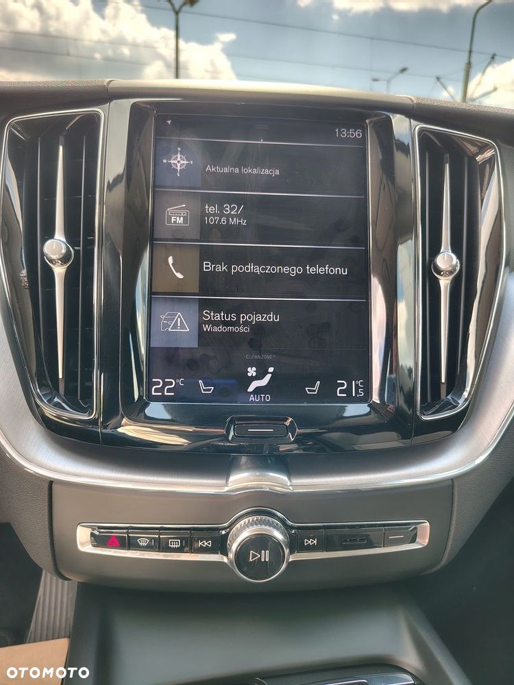 Volvo XC 60 B5 B AWD Momentum Pro - 18