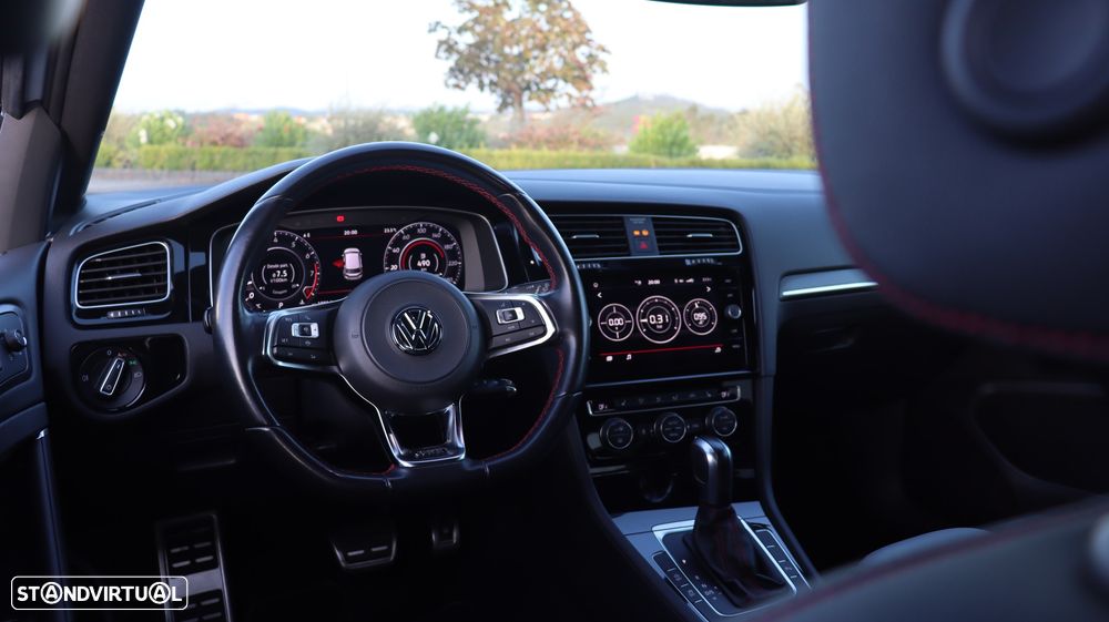 VW Golf 2.0 TSI GTI DSG Performance - 11