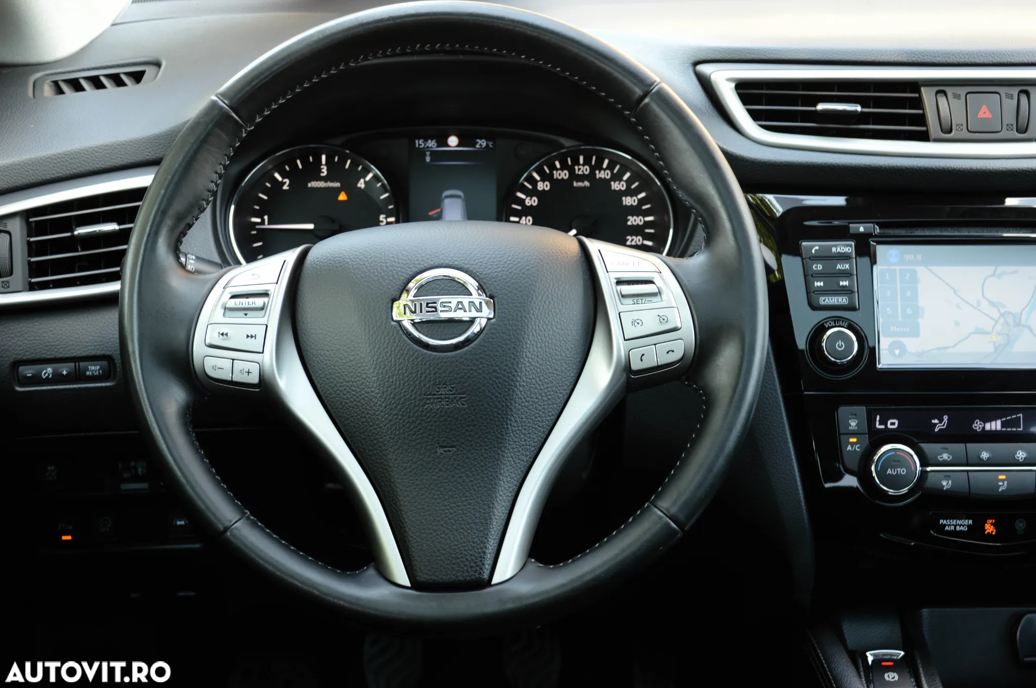 Nissan Qashqai 1.6 DCI Start/Stop 4X4-i Tekna - 26