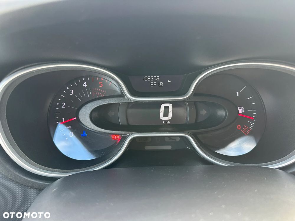 Renault Trafic - 15