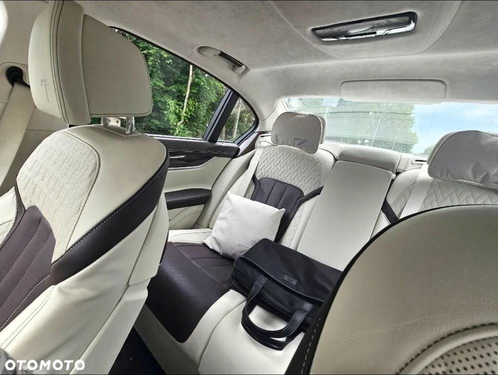BMW Seria 7 740d xDrive - 37