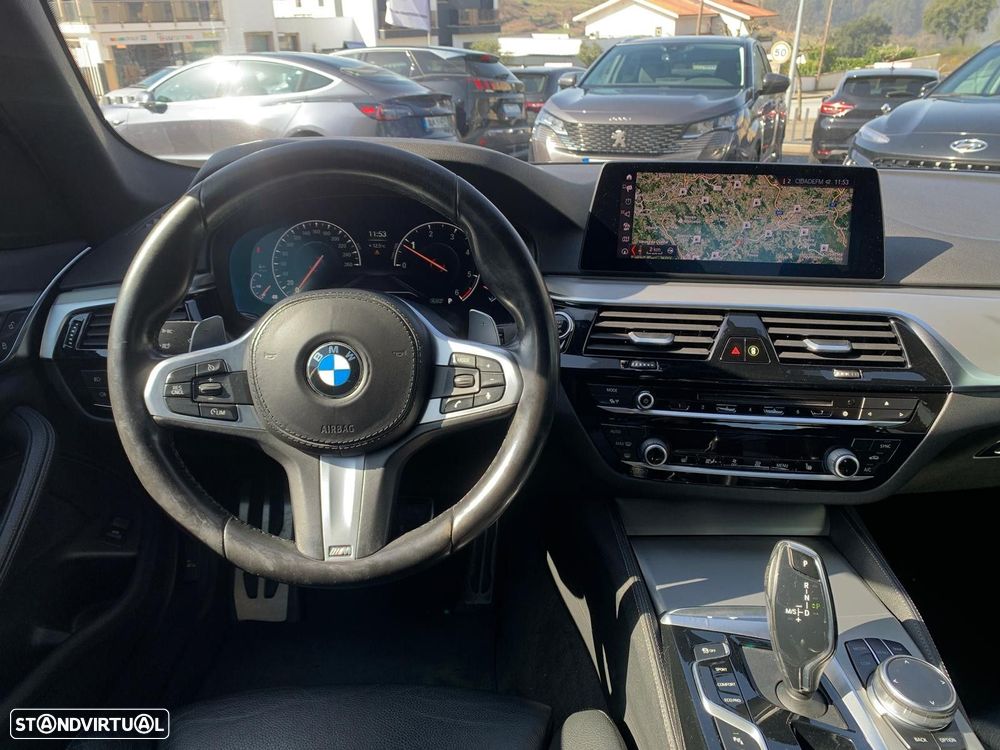 BMW 518 d Pack M Auto - 24