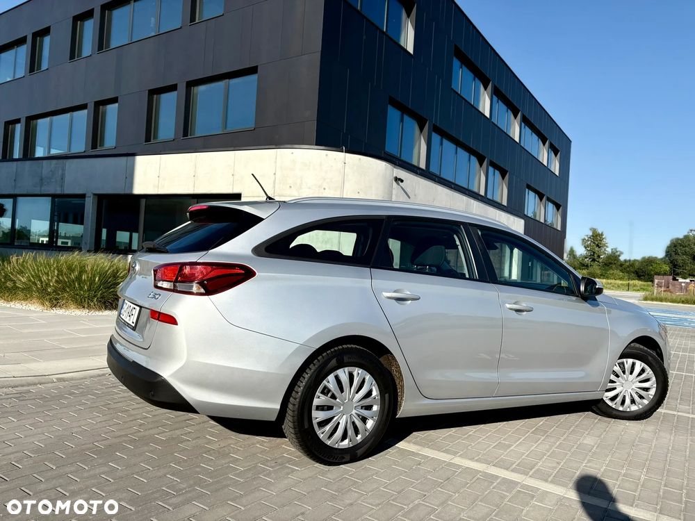 Hyundai i30 1.0 T-GDI Family - 3