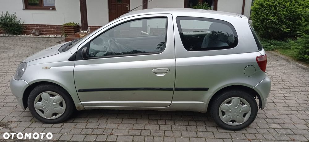 Toyota Yaris - 2