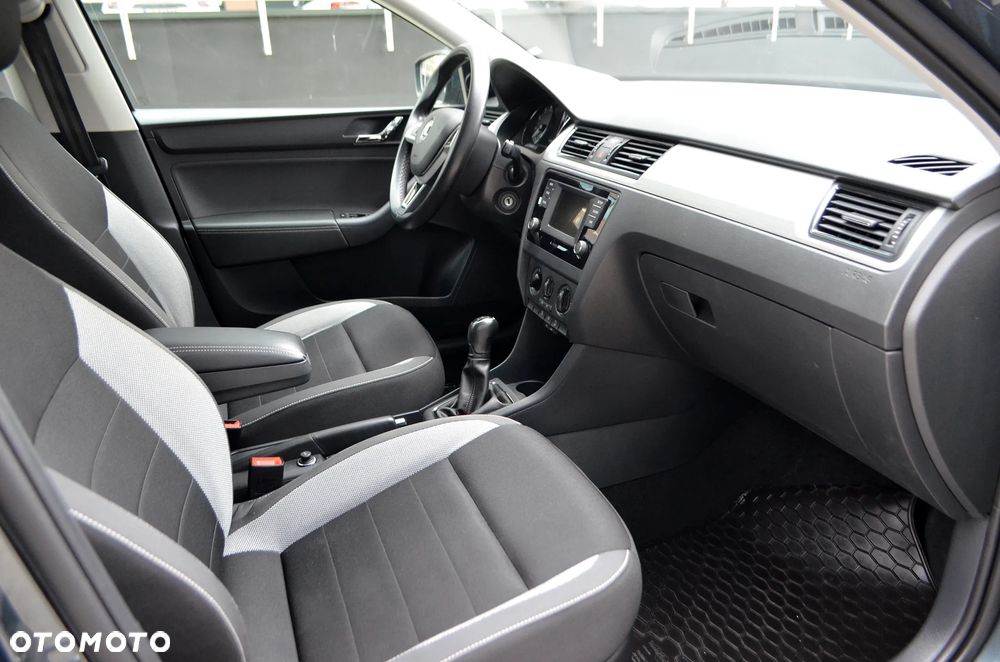 Skoda RAPID Spb 1.2 TSI Ambition - 13