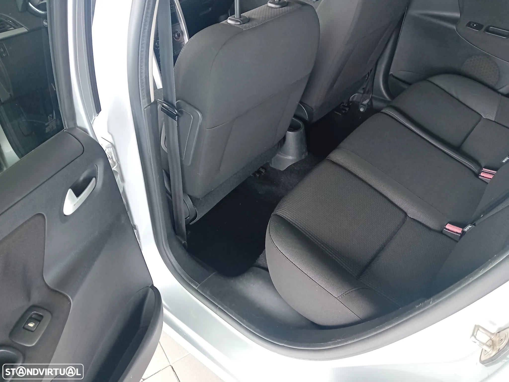 Peugeot 207 1.4 HDi Sport - 11