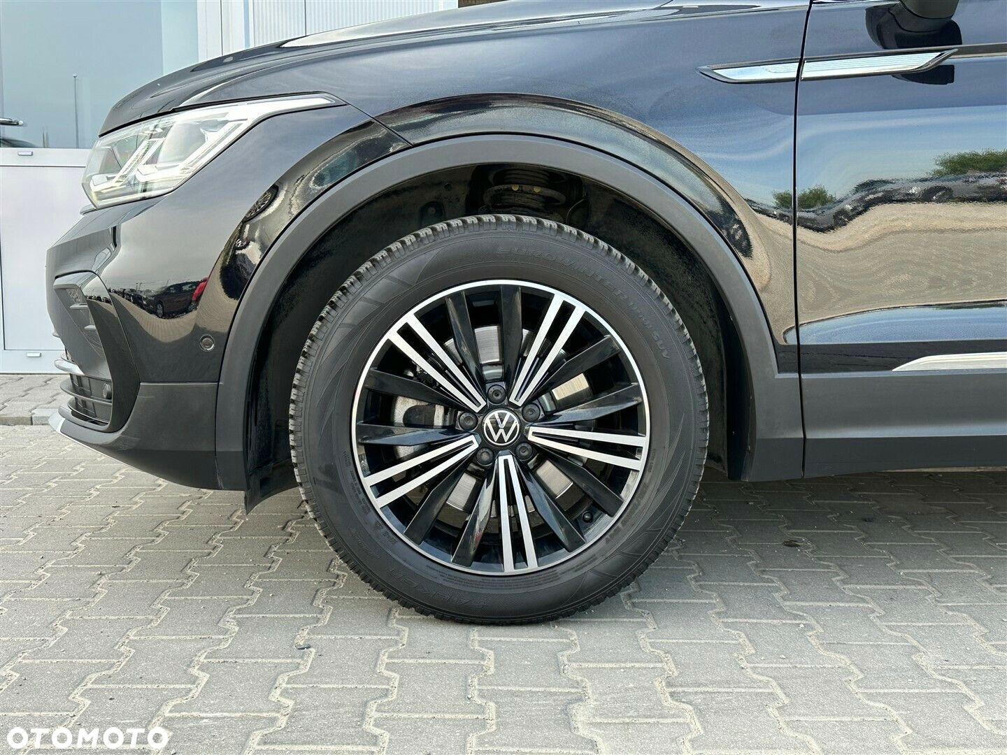 Volkswagen Tiguan 2.0 TSI 4Mot Elegance DSG - 38