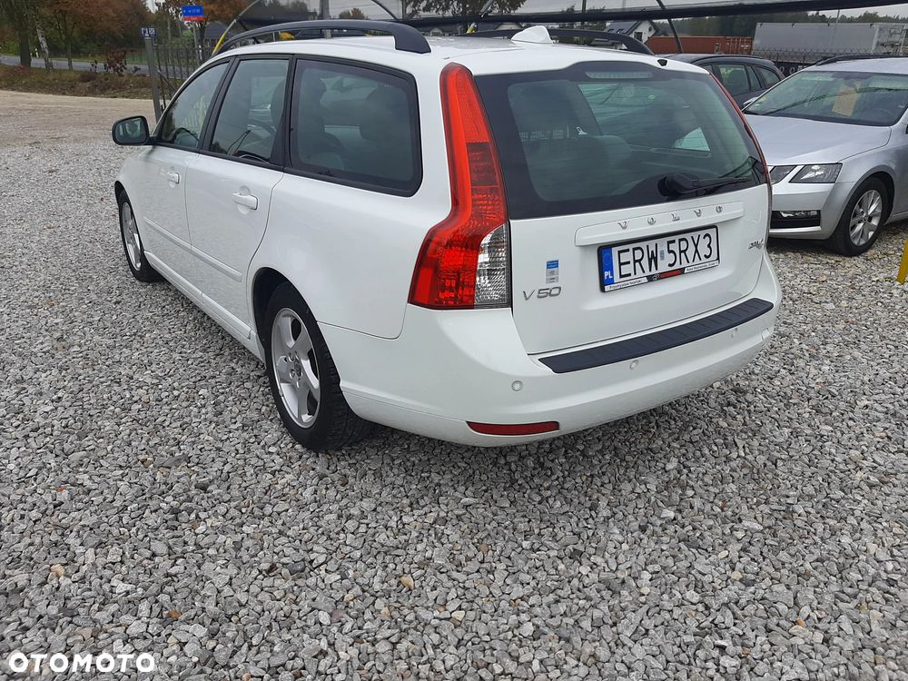 Volvo V50 D2 Kinetic - 11