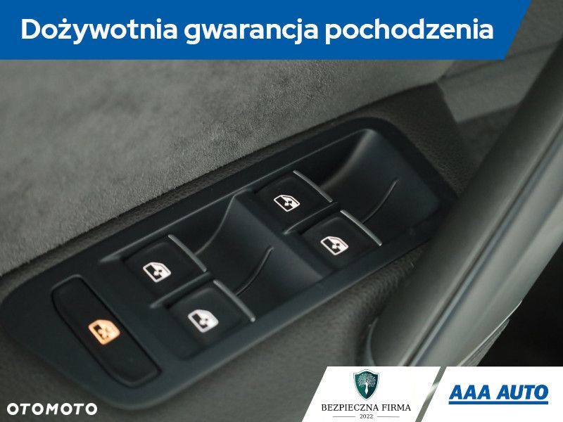 Volkswagen Golf - 21