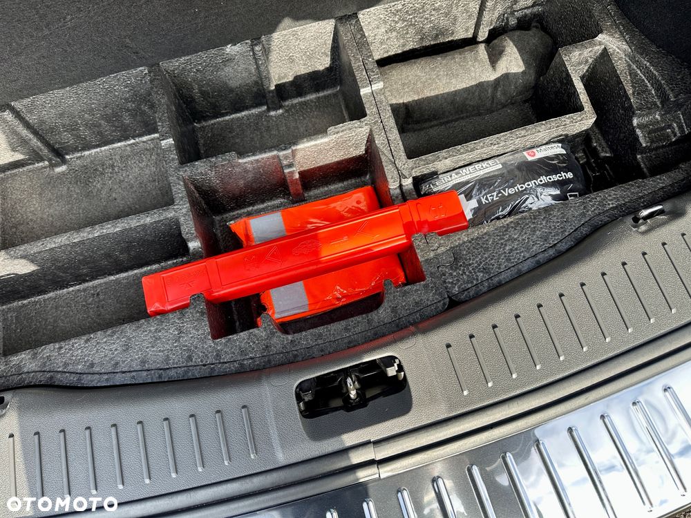 Ford Kuga 2.0 TDCi Titanium - 25