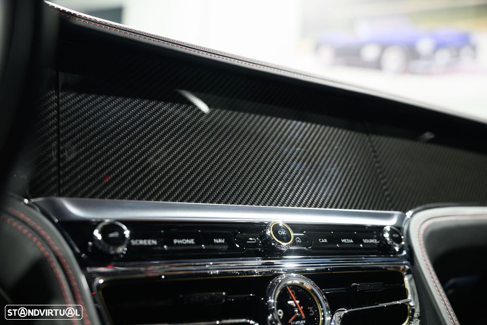 Bentley Flying Spur V8 Mulliner - 45