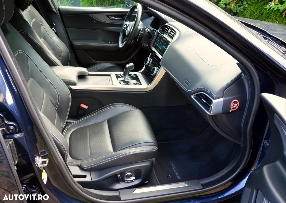 Jaguar XE D200 Aut. R-Dynamic HSE - 21