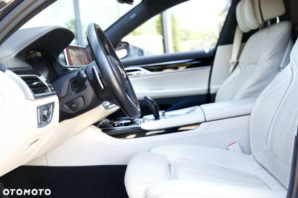 BMW Seria 7 - 20