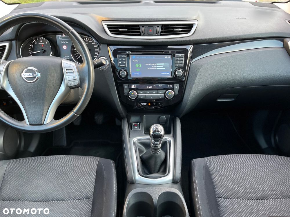 Nissan Qashqai 1.2 DIG-T N-Connecta - 6