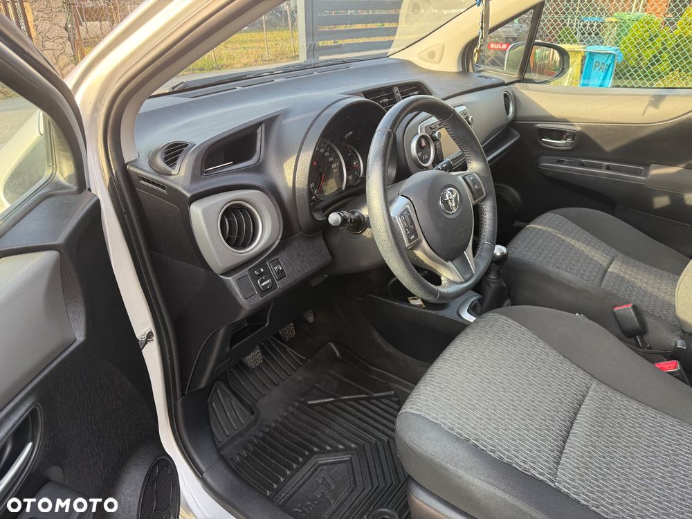 Toyota Yaris - 20