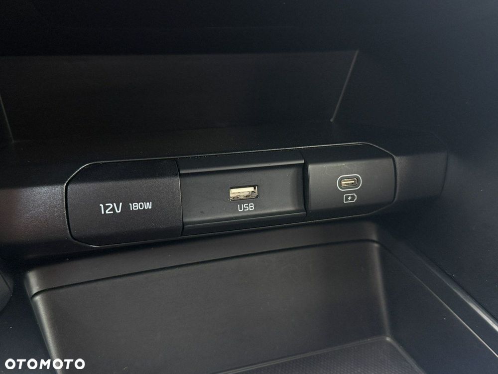 Kia XCeed 1.5 T-GDI M DCT - 27