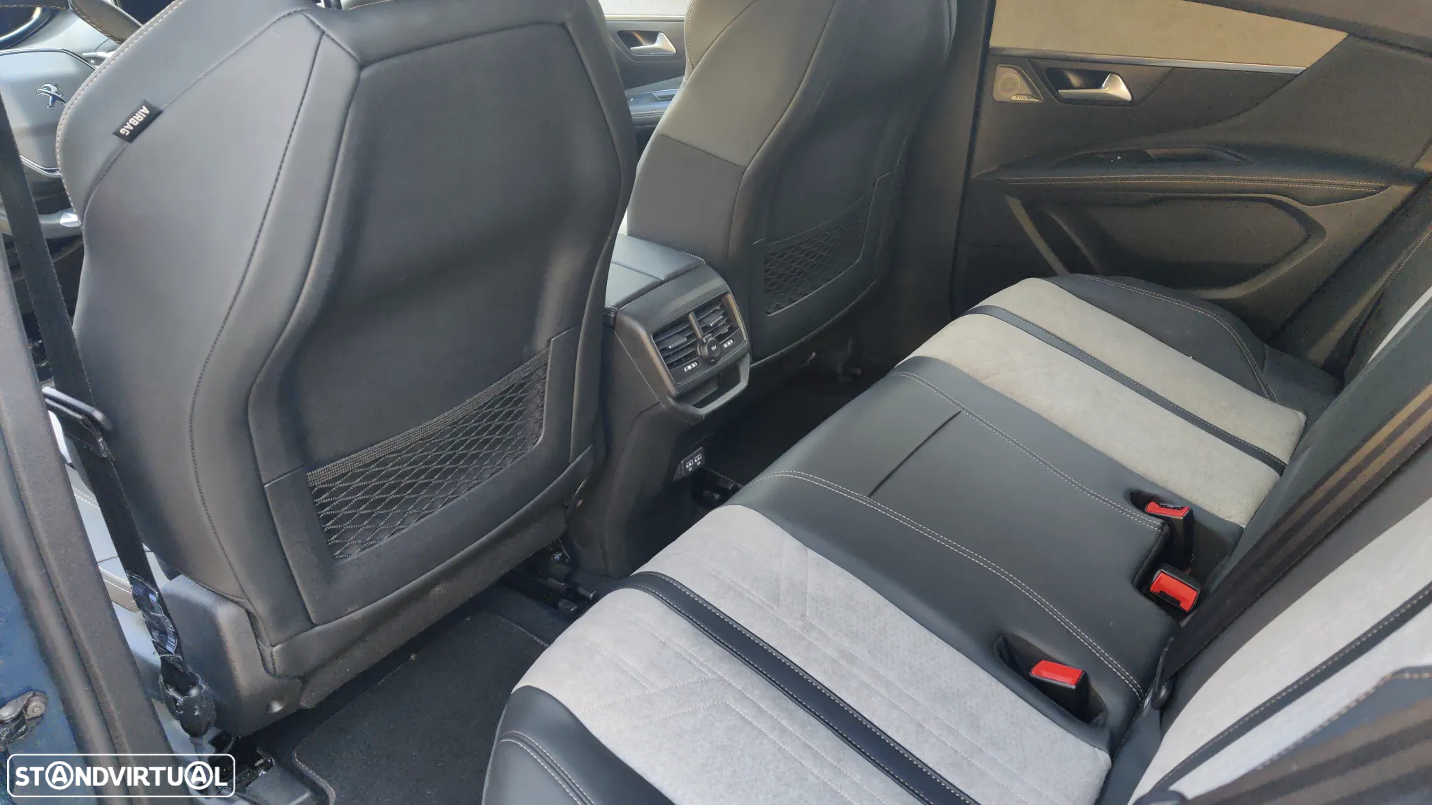 Peugeot 3008 1.6 Hybrid GT Line e-EAT8 - 18