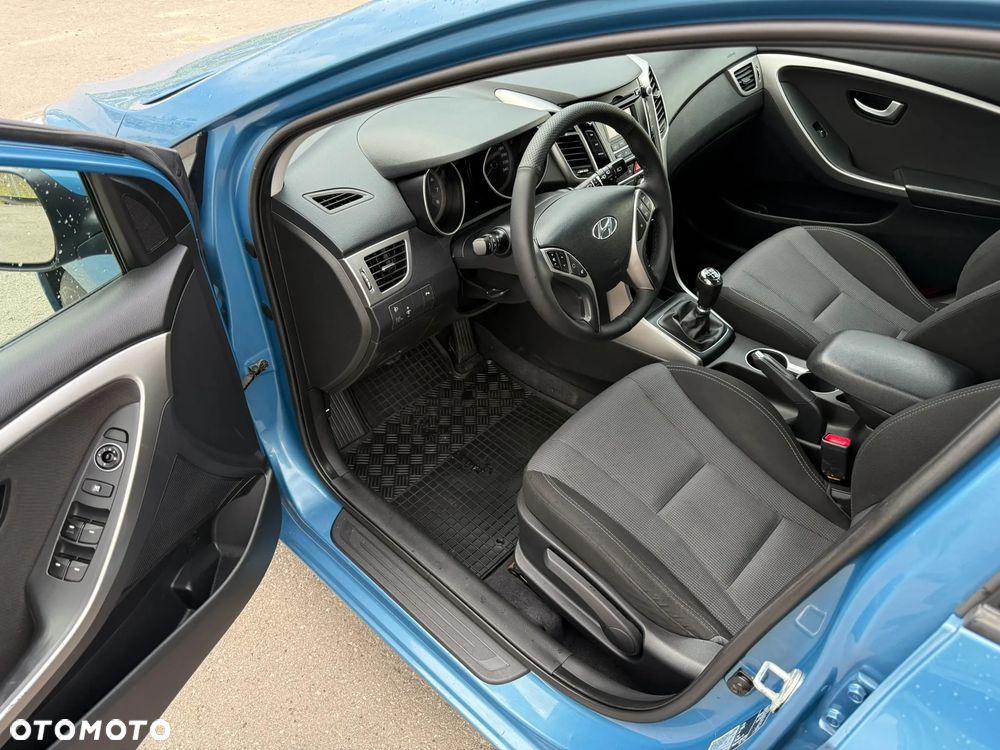 Hyundai i30 1.6 Premium - 29