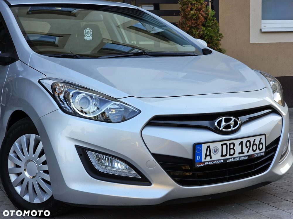 Hyundai i30 1.4 Comfort - 14