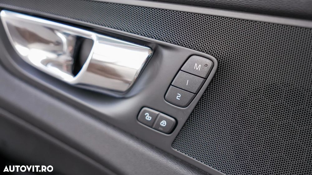 Volvo XC 60 D4 AWD Geartronic Inscription - 21