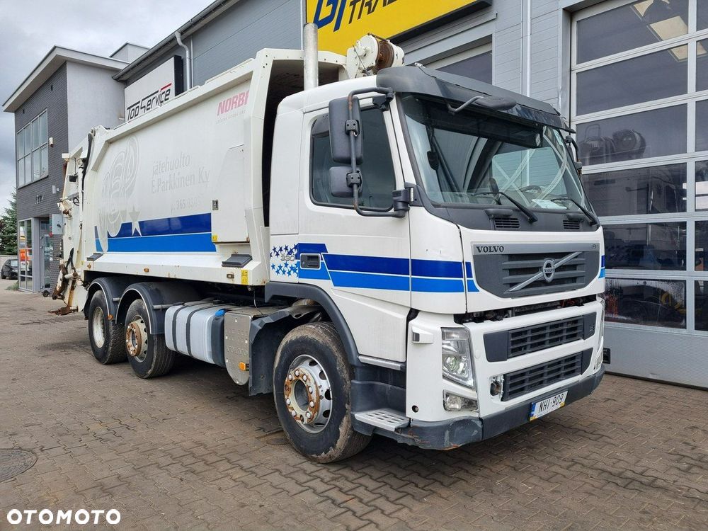 Volvo FM 330, zabudowa śmieciarki Norba - 3