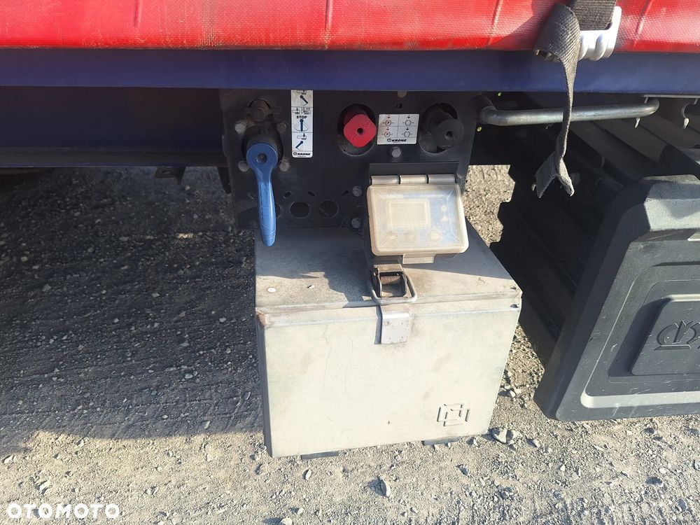 Krone Firanka Krone standard/ podnoszony dach / mocna podłoga/ SAF - 20