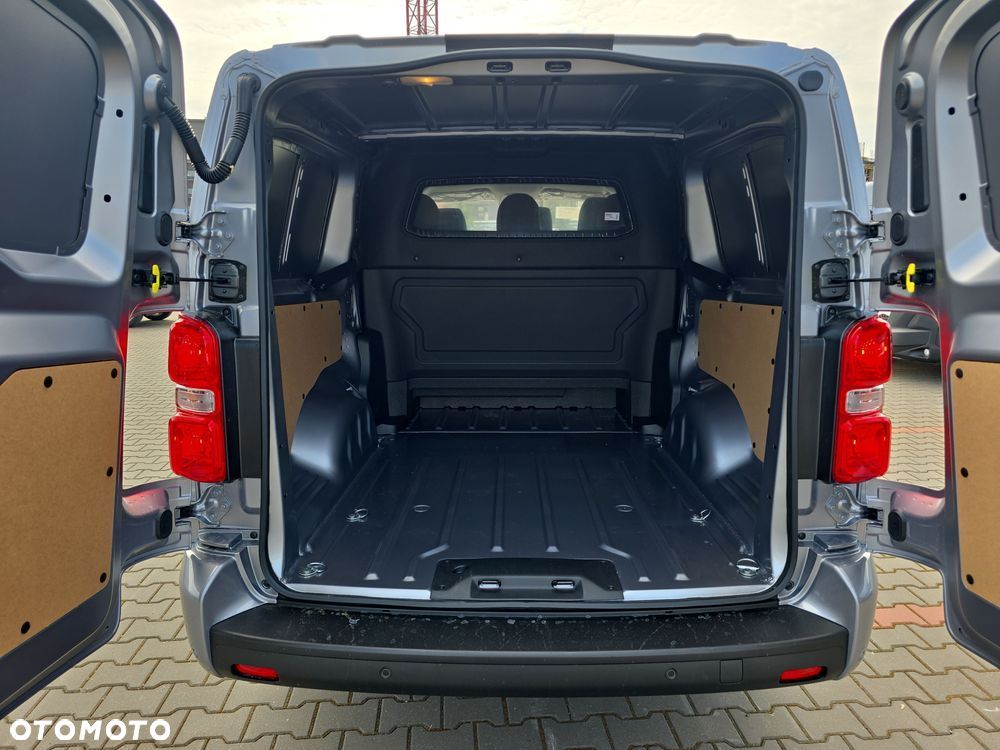 Opel Vivaro 2.2 CDTI XL 3,1t (brygadówka) - 11